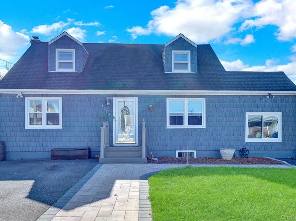 1233 12th Street, West Babylon, NY 11704