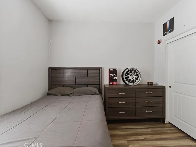 27433 Saginaw Dr — Photo 5