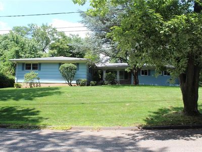 98 Colonia Rd, Colonia, NJ, 07067