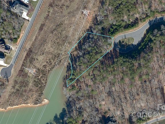 4th image of 5040 Hermitage Ct #210