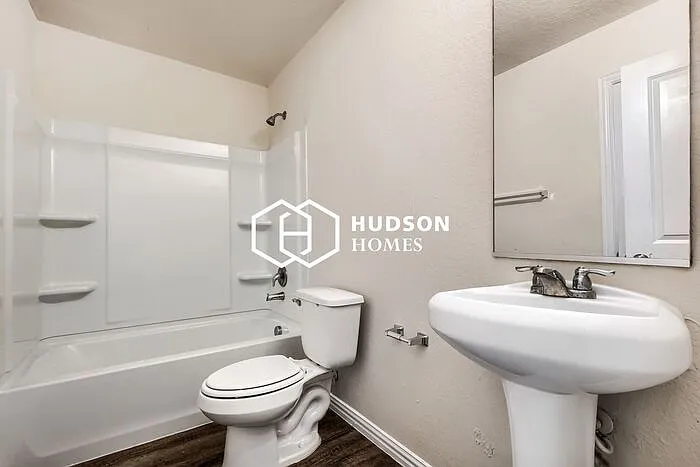 219 Garcia St — Photo 11