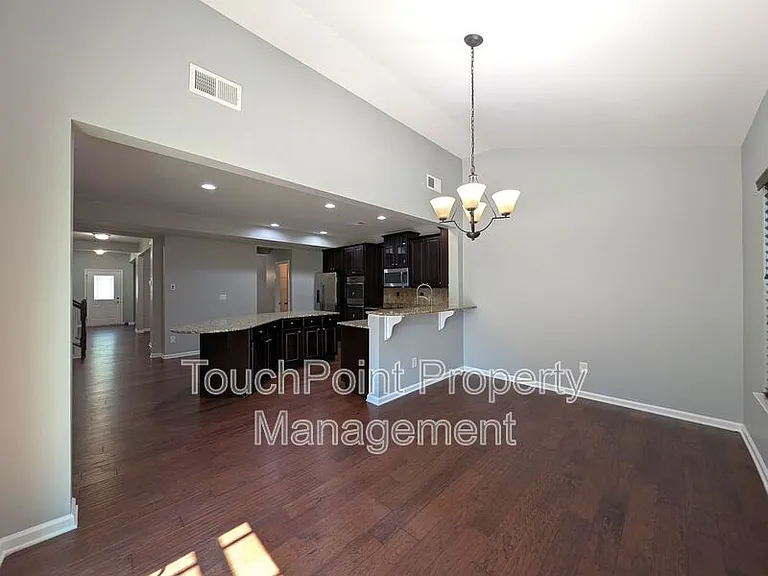 209 Weavers Glenn Pl — Photo 14