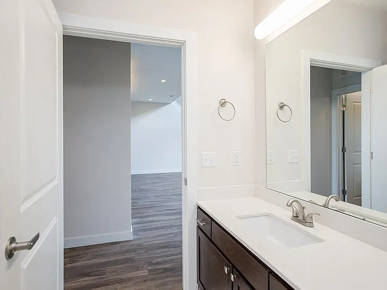 Brookside Apartments — Photo 115