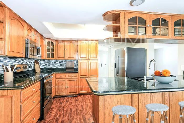 7109 Orchid Lake Rd — Photo 3