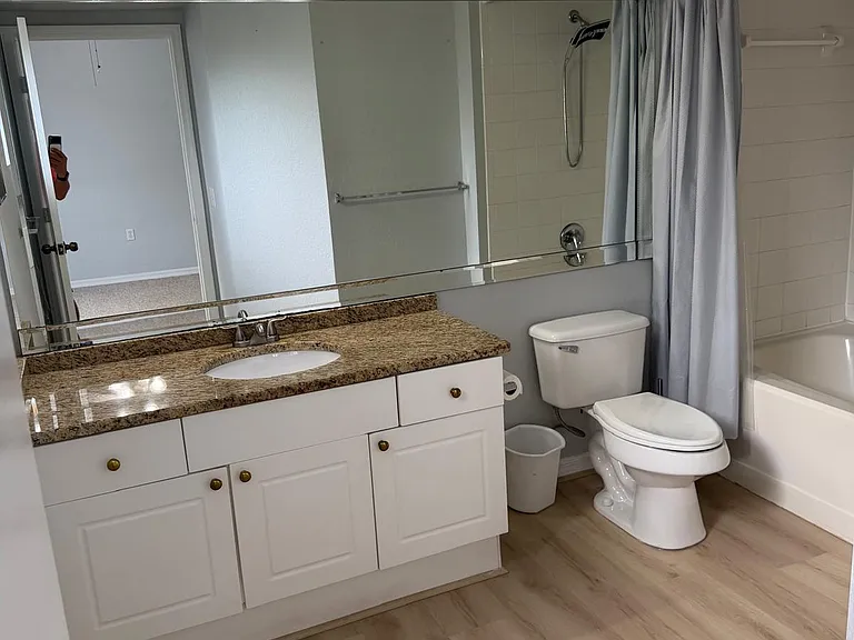 Master Bathroom.