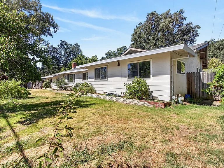 3841 Bannister Rd — Photo 36