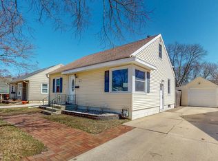 816 14th Ave NE, Rochester, MN 55906