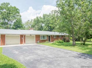 1 Pine Tree Dr, New Paltz, NY 12561