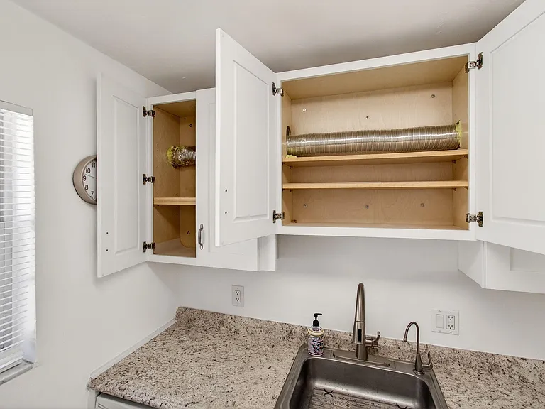 600 SW 2nd Ave #240 — Photo 37