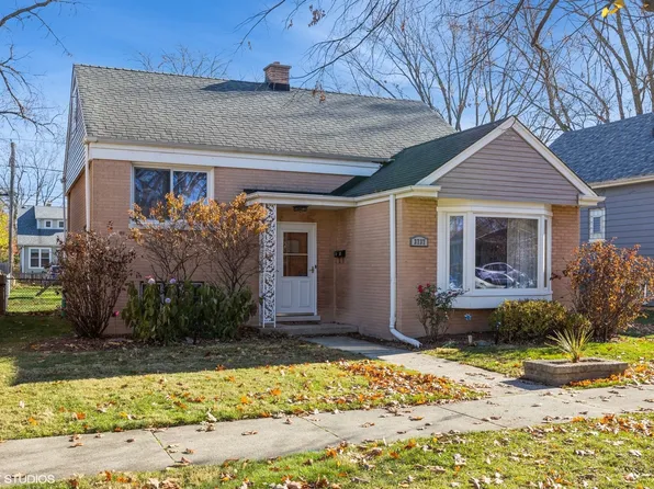 3737 Harrison Ave, Brookfield, IL 60513