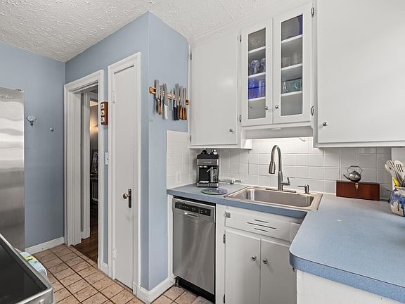 5th image of 2902 Dellwood Cir