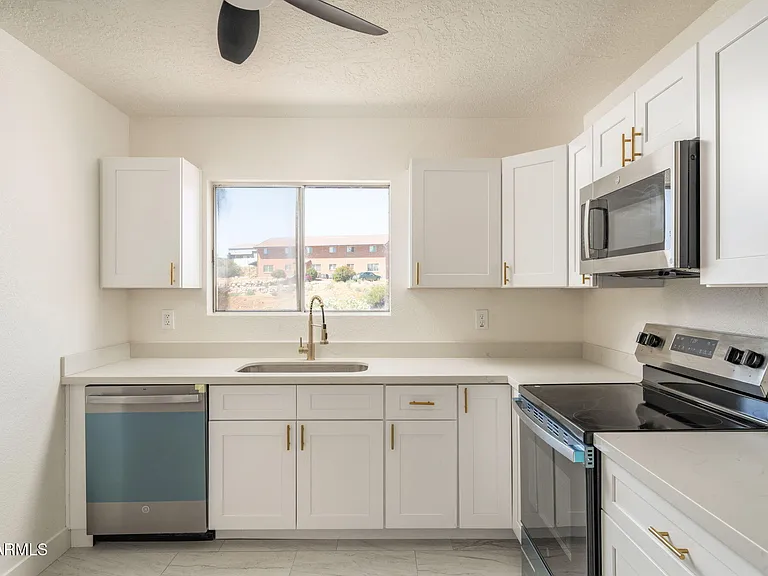 4224 E Canyon Trl #C2 — Photo 4