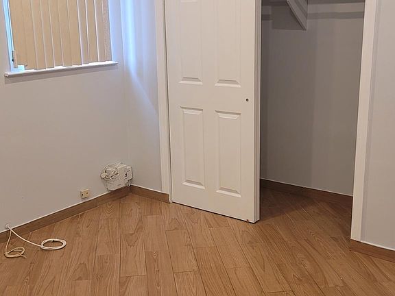 4th image of 16000 89th St