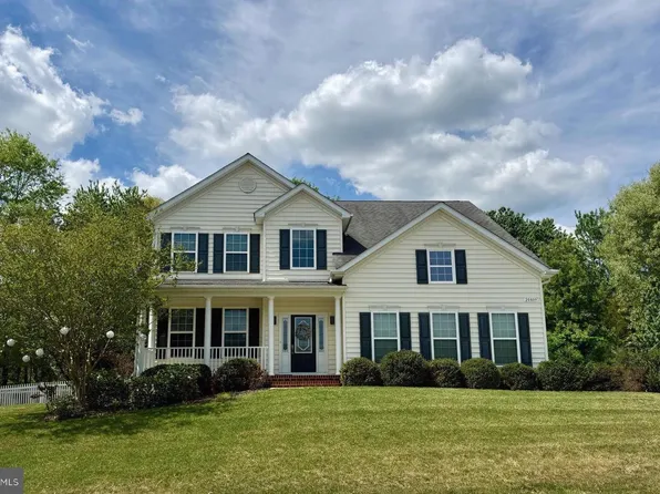 20809 Middlegate Dr, Lexington Park, MD 20653