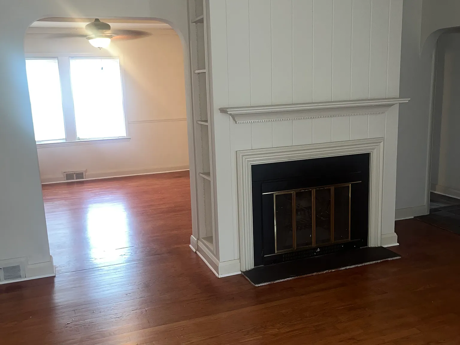 3 bed, 1920 sqft, $2,350 — Photo 2