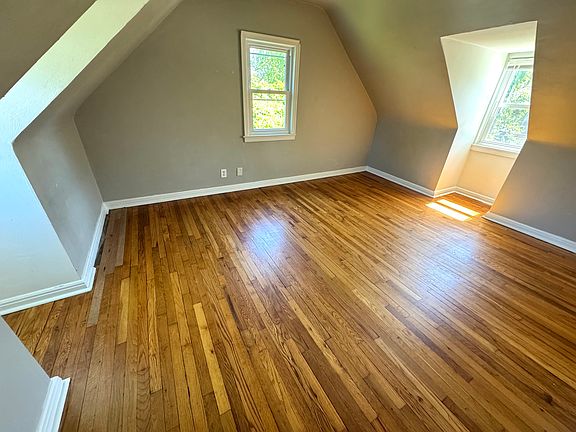 4th image of 9632 Sherwood Pl