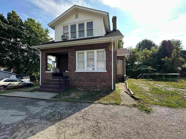 5 Washington Ct, Huntington, WV 25704