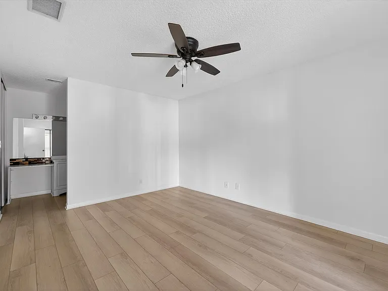 4467 Carambola Cir S — Photo 17