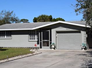 2921 Yorktown St, Sarasota, FL 34231
