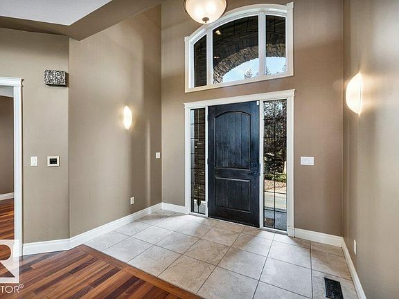 4th image of 13 Riverridge Rd