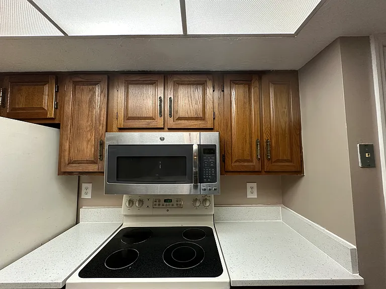 7043 Muirfield Dr — Photo 10