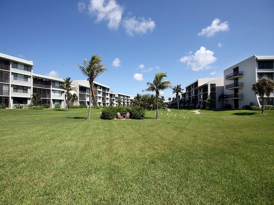 169 Units in Complex