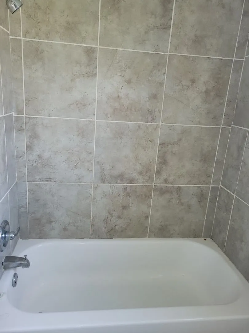 2 bed 1 bath Nice apartment. Washer dryer included ! — Photo 1