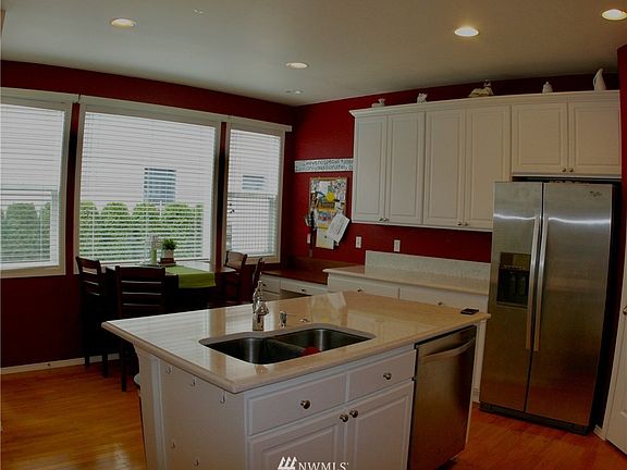5th image of 2502 152nd Street SW #34