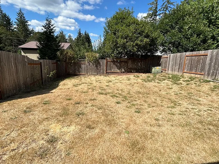 24783 Parkside Dr — Photo 23
