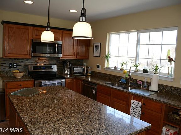 4th image of 8893 Whitchurch Ct