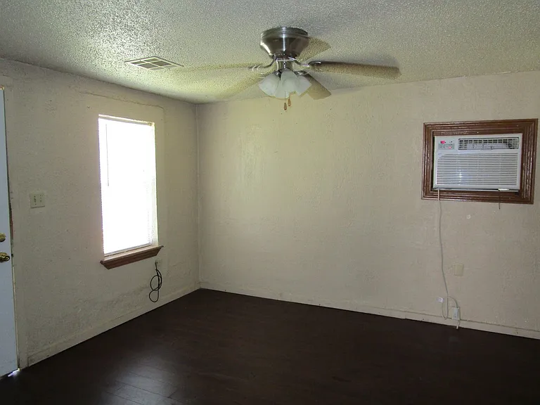 1014 N Bradley St #3 — Photo 4