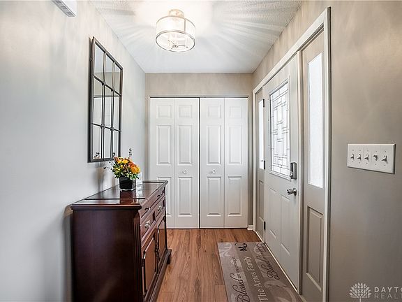 5th image of 4572 Sylvan Oak Dr