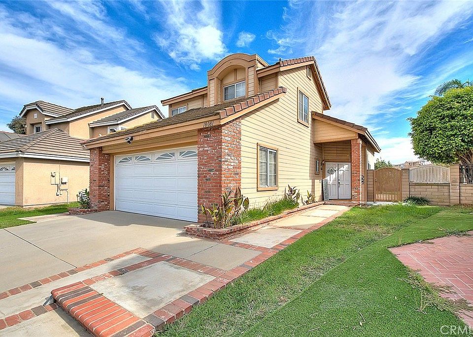 1st image of 18081 Longhorn Ln