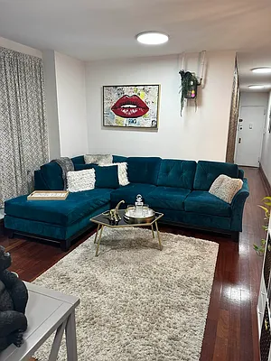 Rented by Compass | media 7