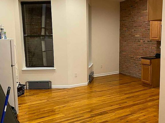4th image of 51 Schermerhorn St APT 1R
