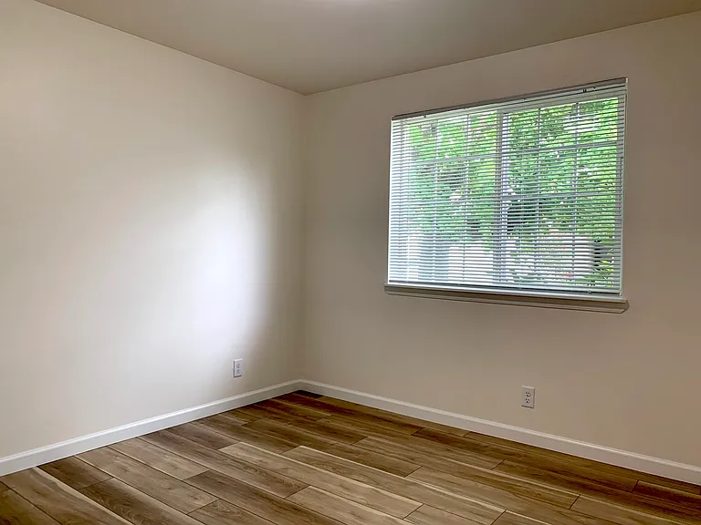 2424 Melrose Loop — Photo 29