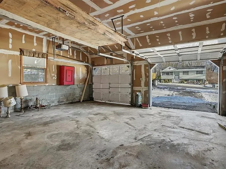 36 Ironworks Rd — Photo 31