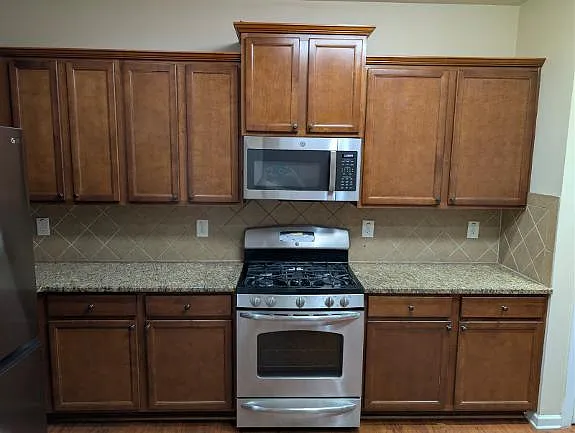 7038 Walham Grv #1 — Photo 16