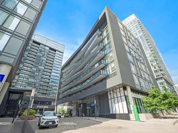 90 Queens Wharf Rd #208, Toronto, ON M5V 0J4