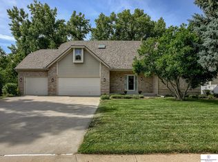 17207 P St, Omaha, NE 68135