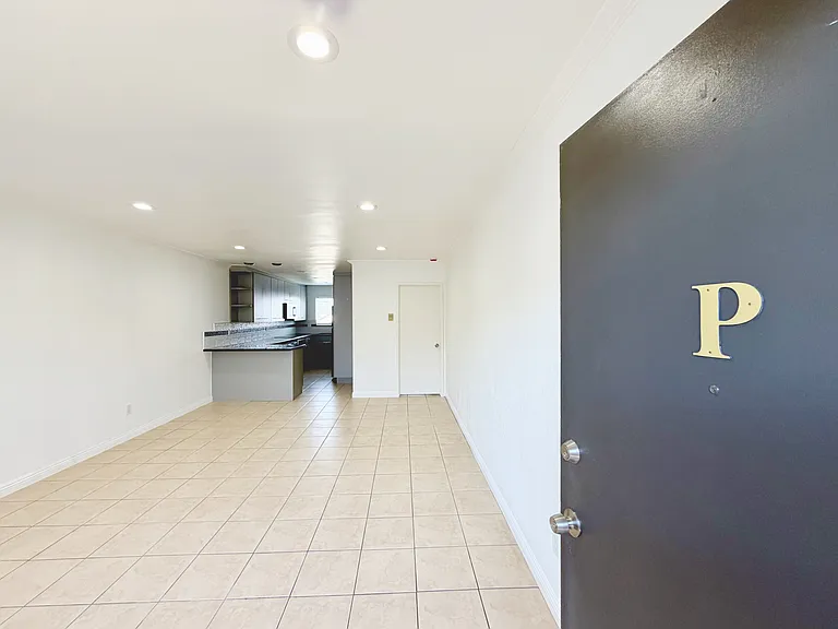 240 W Verdugo Ave #P — Photo 7