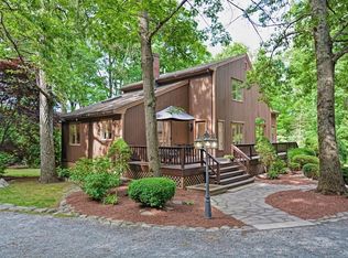217 Rocky Hill Rd, Rehoboth, MA 02769