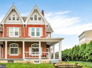10 E Washington St, Fleetwood, PA 19522