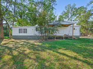 14 County Road 2400, Hull, TX 77564