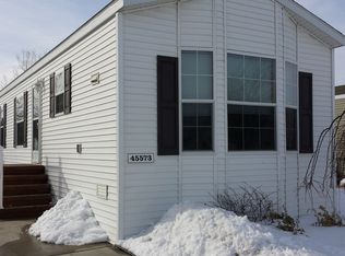 45573 Carousel Dr. West, Macomb, MI 48044