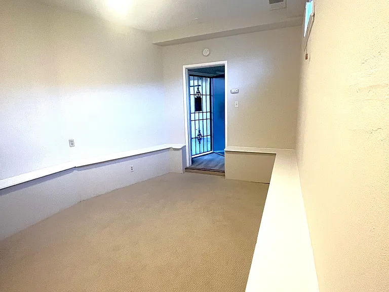 5217 Potrero Ave #2 — Photo 4