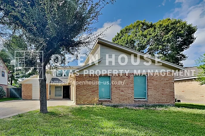 3 bed, 2.0 bath, 1567 sqft, $1,900 — Photo 1