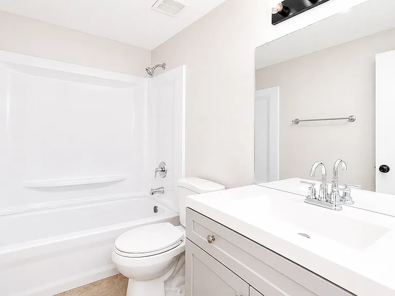 1112 S Cypress Ave #48 — Photo 15