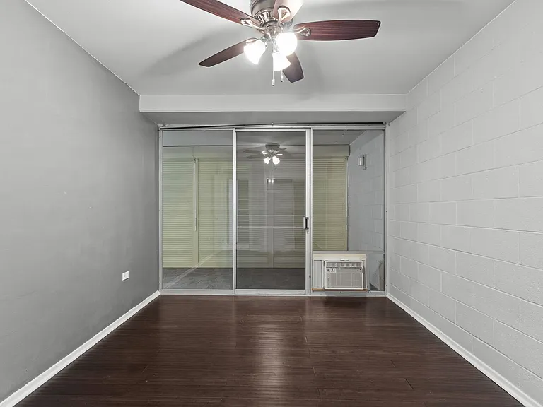 1415 Victoria St #406 — Photo 7