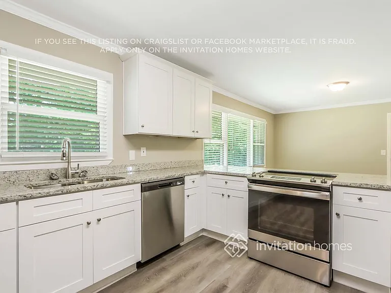 1470 W Austin Rd — Photo 7